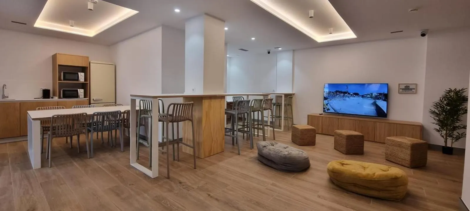 Aloha Surf Hostel Somo